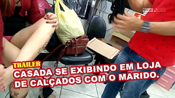 Esposa se exibindo em pubico